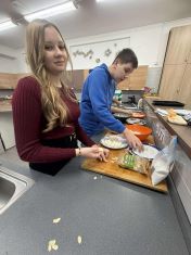 received 2334741456948912