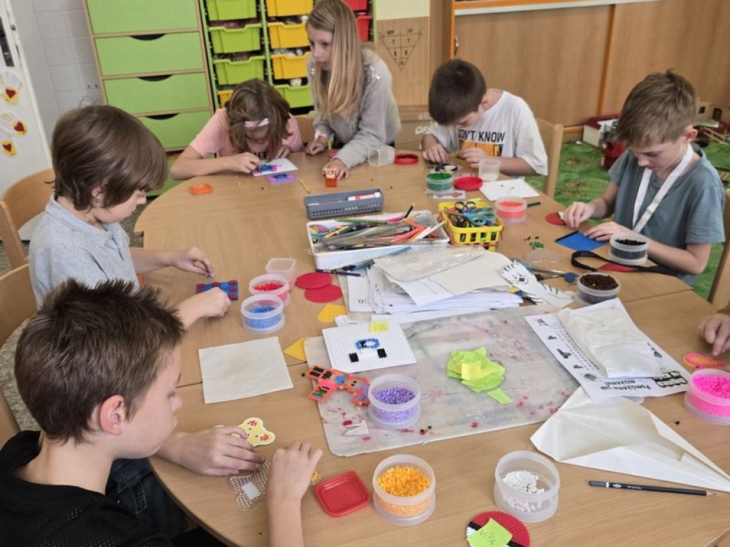 listopad-zazehlujeme-koralky 3