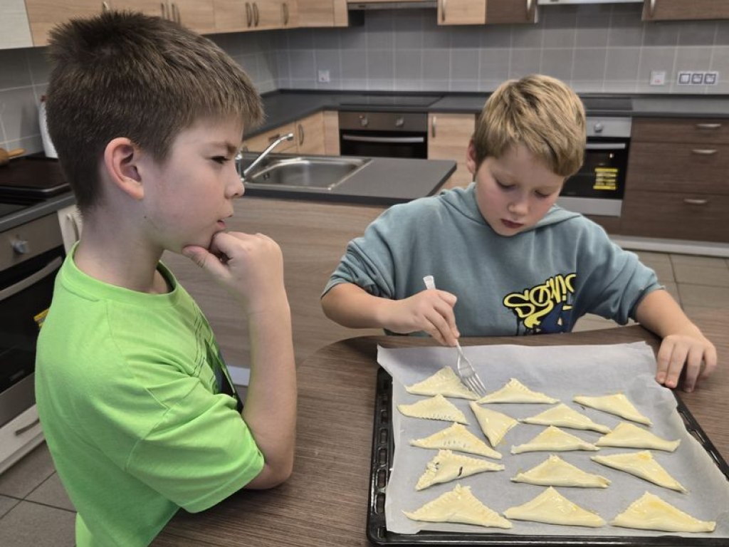 listopad-peceme-satecky-v-kuchynce 4