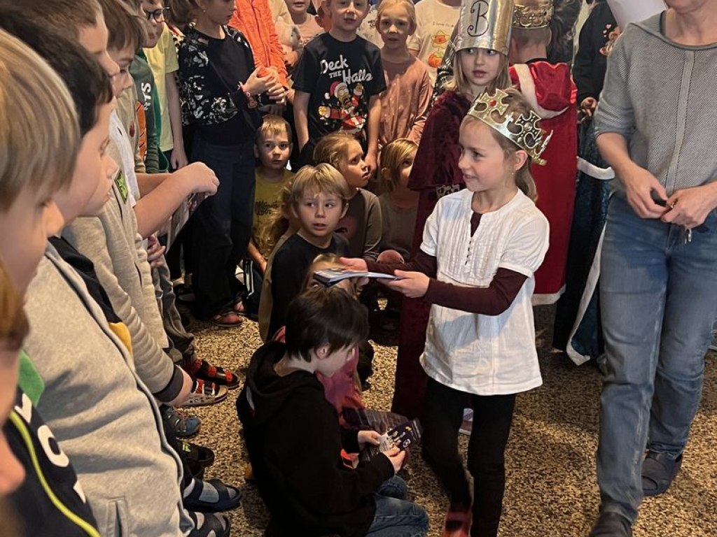 trikralova-sbirka-s-vystoupenim-peveckeho-sboru 7